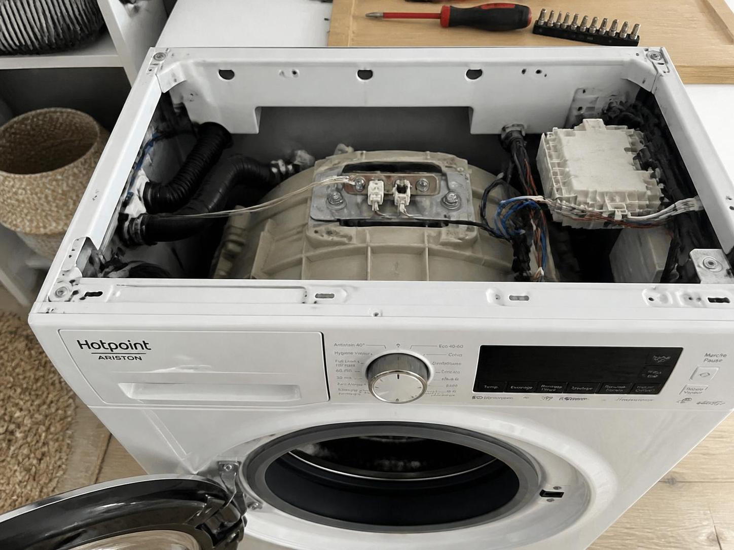 découvrez comment identifier et résoudre l'erreur f15 liée au séchage sur votre lave-linge hotpoint ariston pour assurer un fonctionnement optimal et éviter les interruptions.