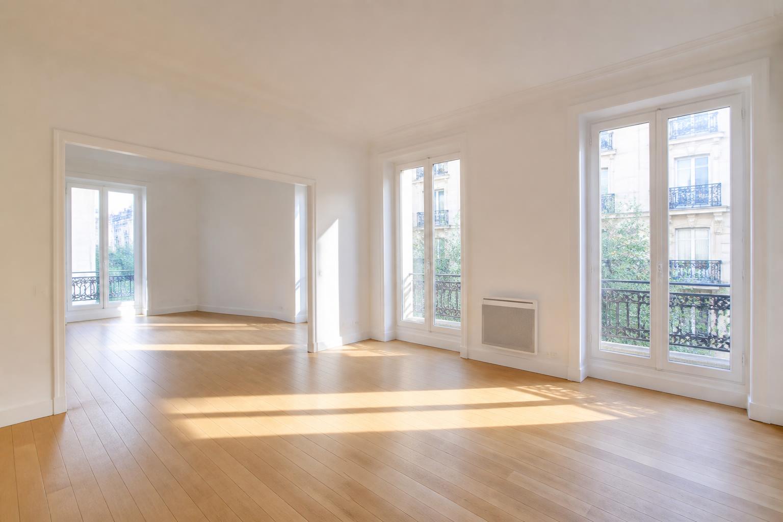 découvrez comment maximiser la valeur de votre bien immobilier grâce à l'art du débarras. préparez efficacement votre maison pour une vente rapide et réussie.