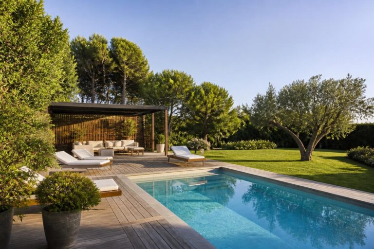 découvrez notre guide complet pour choisir la piscine enterrée idéale, parfaitement adaptée à votre jardin et à vos besoins, avec conseils pratiques et astuces d'installation.