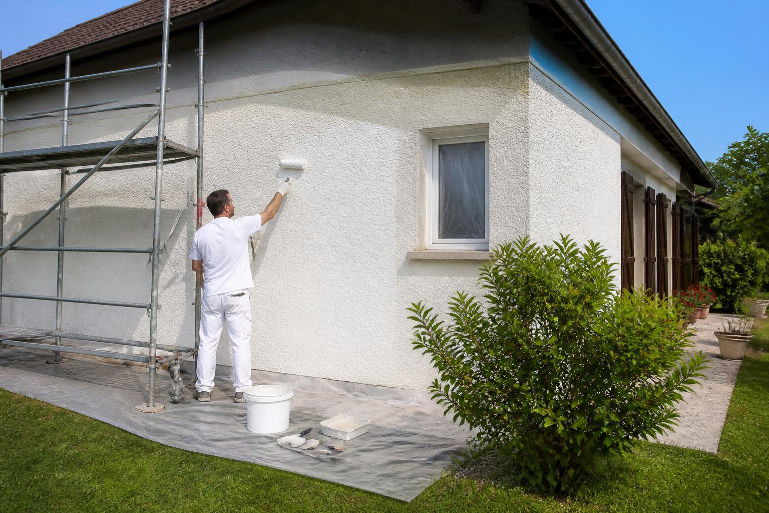 découvrez notre guide complet pour réussir la rénovation extérieure de votre maison en peignant une façade en crépi gros grain. astuces, étapes et conseils pratiques pour un résultat durable et esthétique.