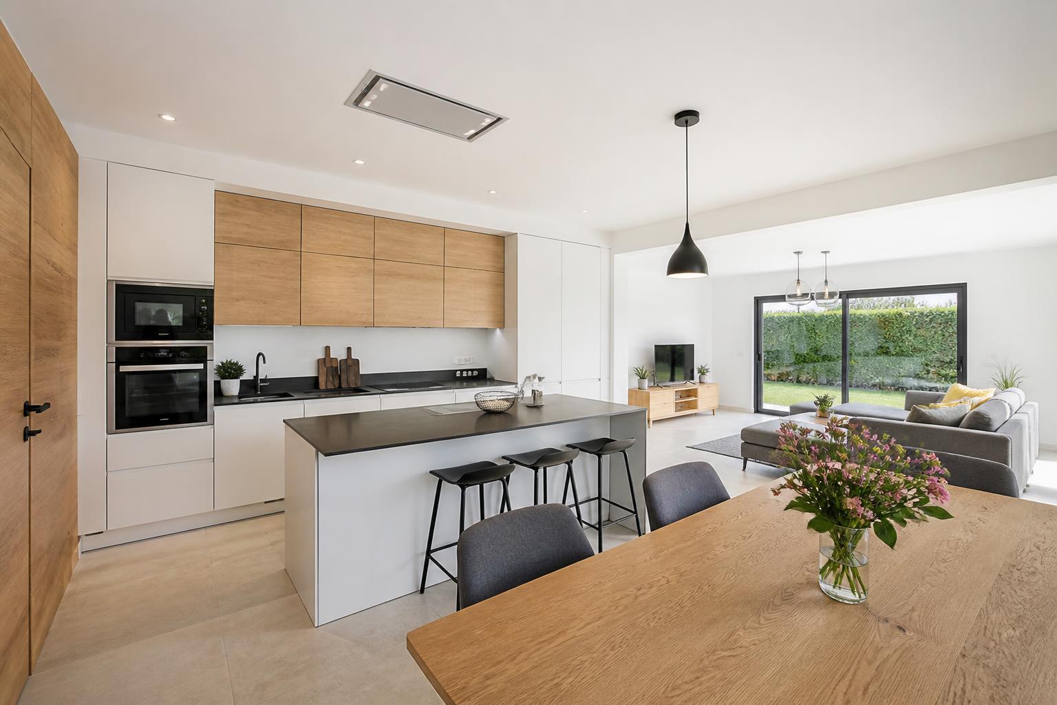 découvrez pourquoi installer une vmc dans une cuisine ouverte est essentiel pour assurer une ventilation optimale et un air sain dans votre intérieur.
