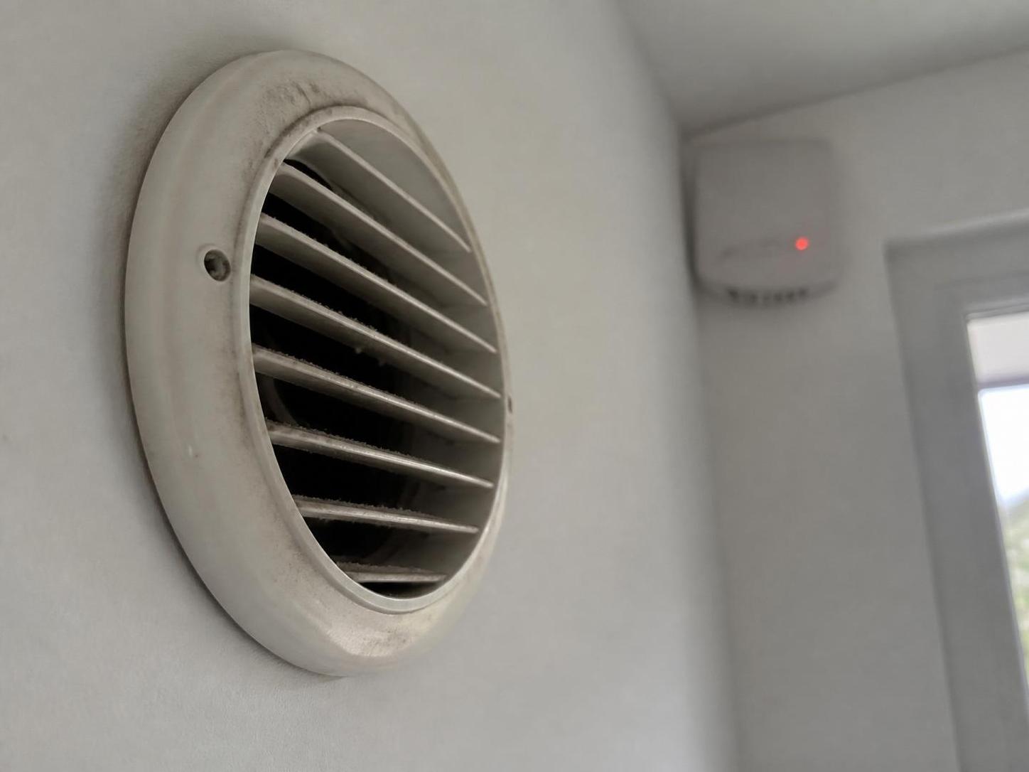 découvrez des astuces efficaces pour renforcer l'aspiration de votre vmc insuffisante et améliorer la qualité de l'air intérieur de votre logement facilement.